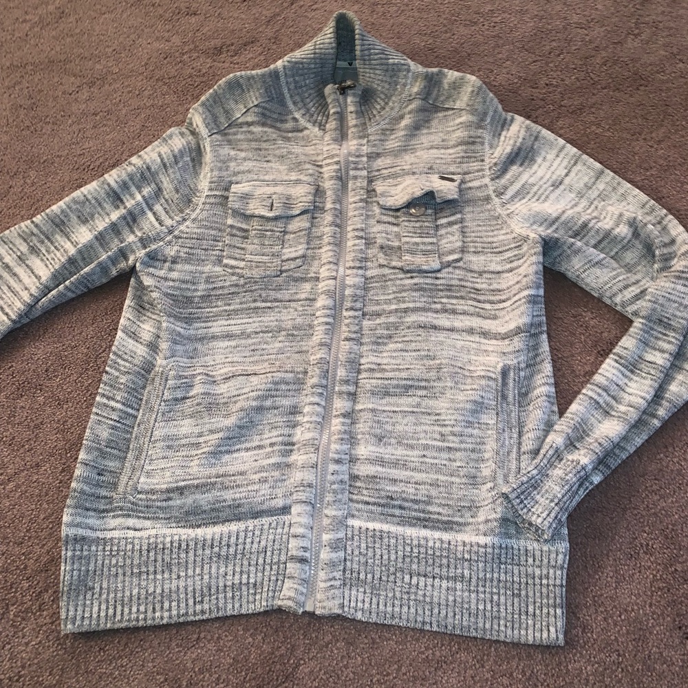 GUESS Men’s Gray sweater